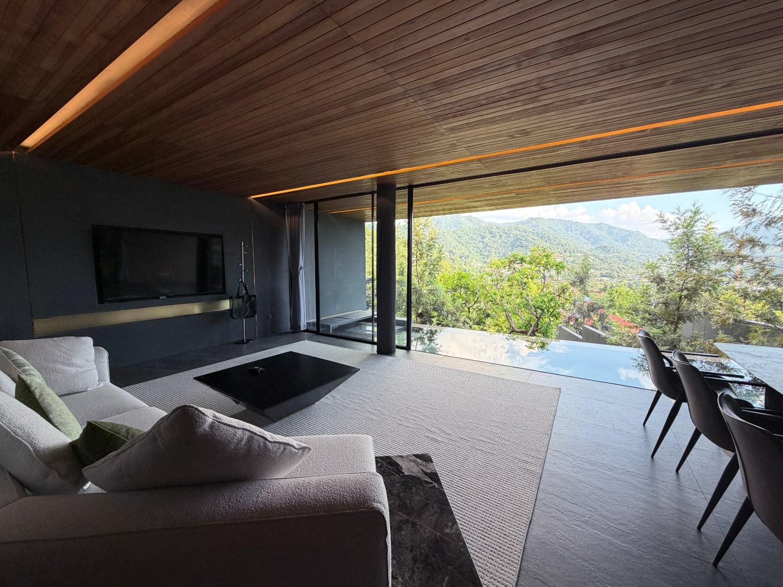Penthouse 190SQM